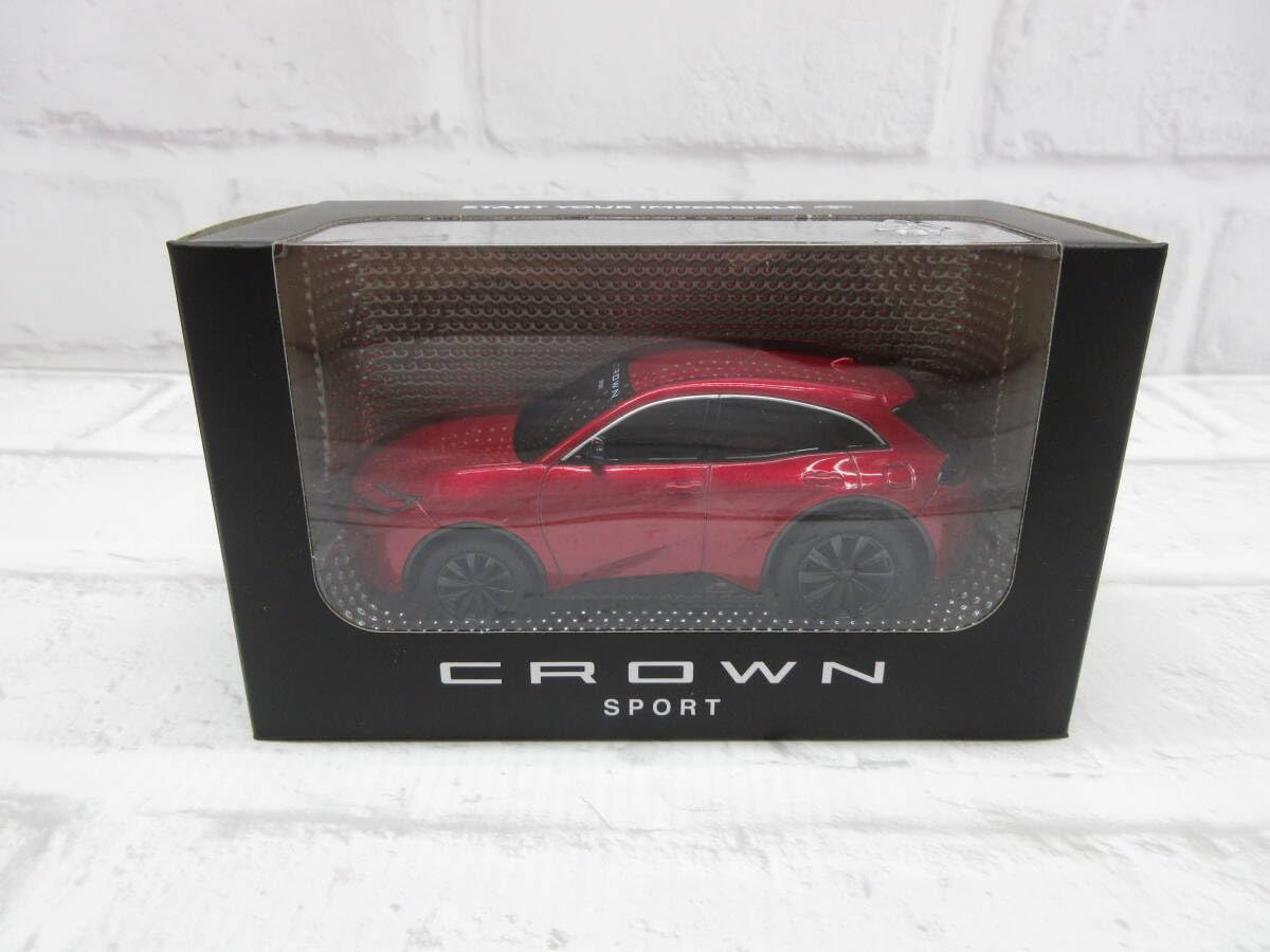 クラウンスポーツ　カラーサンプル　プルバックカー　エモーショナルレッドⅢ クラウンスポーツ カラーサンプル エモーショナルレッド & ブラック